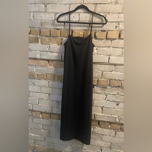 Zara Black Flowy Midi Dress Size M